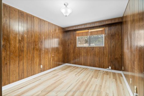 Photo 9 at 371 Woodsworth Road, Windfields, Toronto