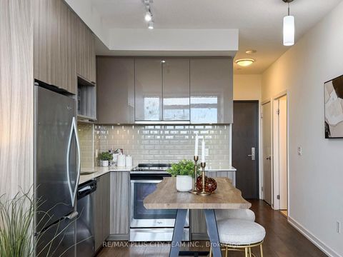 Photo 8 at 621 - 52 Forest Manor Road, Henry Farm, Toronto