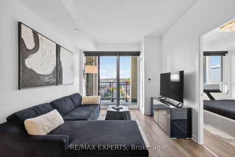 Photo 6 at 831 - 100 Eagle Rock Way, Maple, Vaughan