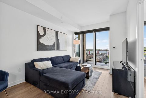 Photo 7 at 831 - 100 Eagle Rock Way, Maple, Vaughan