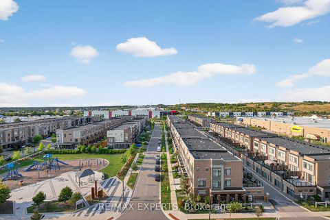 Photo 23 at 831 - 100 Eagle Rock Way, Maple, Vaughan