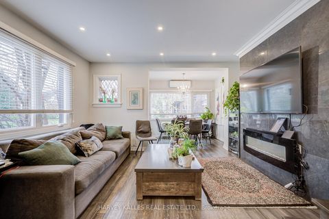 Photo 5 at 1 Belle Ayre Boulevard, Mount Pleasant East, Toronto