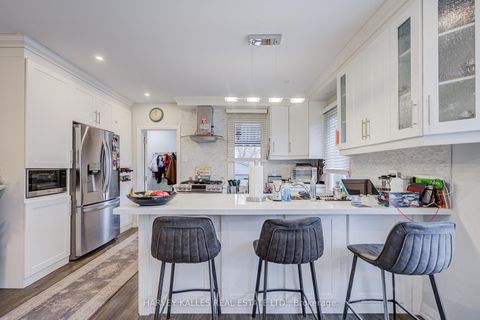 Photo 15 at 1 Belle Ayre Boulevard, Mount Pleasant East, Toronto