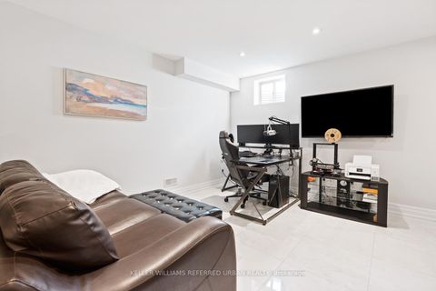 Photo 33 at 58 Wells Orchard Crescent, King City, King