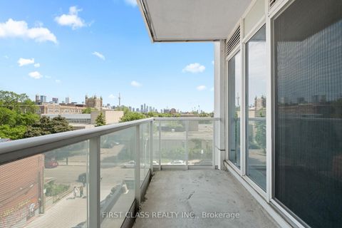 Photo 8 at 413 - 783 Bathurst Street, University, Toronto