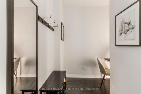 Photo 5 at 1001 - 15 Bruyeres Mews, Niagara, Toronto