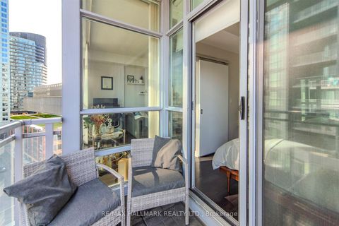 Photo 21 at 1001 - 15 Bruyeres Mews, Niagara, Toronto