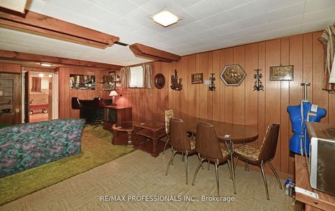 Photo 17 at 2 Lesterwood Crescent, Bendale, Toronto