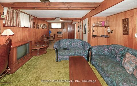 Photo 19 at 2 Lesterwood Crescent, Bendale, Toronto