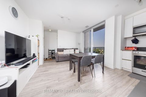 Photo 1 at 803 - 3100 Keele Street, CFB, Toronto