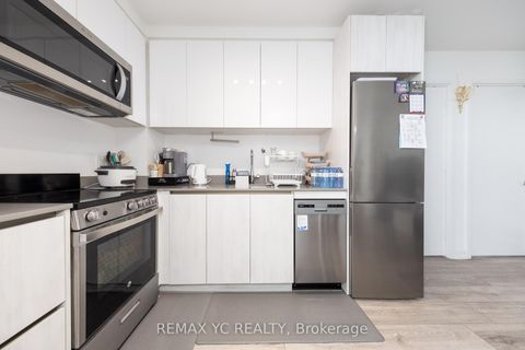 Photo 8 at 803 - 3100 Keele Street, CFB, Toronto