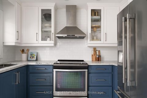 Photo 6 at 124 Lightbourn Avenue, Junction, Toronto