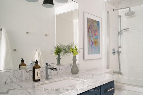 Photo 13 at 124 Lightbourn Avenue, Junction, Toronto