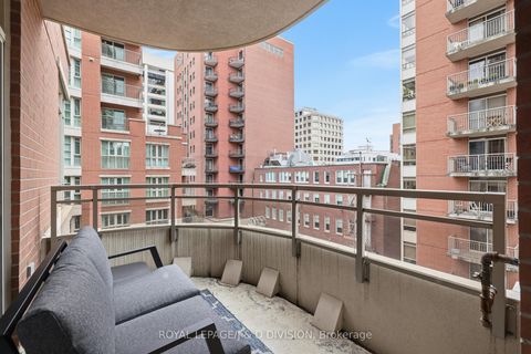 Photo 28 at 401 - 55 Delisle Avenue, St. Clair, Toronto