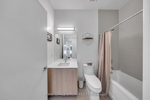 Photo 14 at 418 - 50 Ordnance Street E, Niagara, Toronto