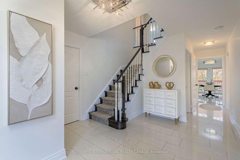 Photo 5 at 184 Veneto Drive, Vaughan Grove, Vaughan