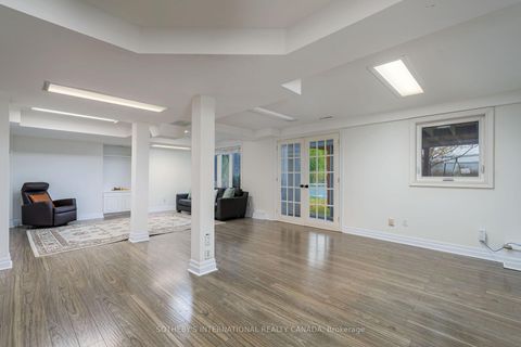 Photo 32 at 184 Veneto Drive, Vaughan Grove, Vaughan