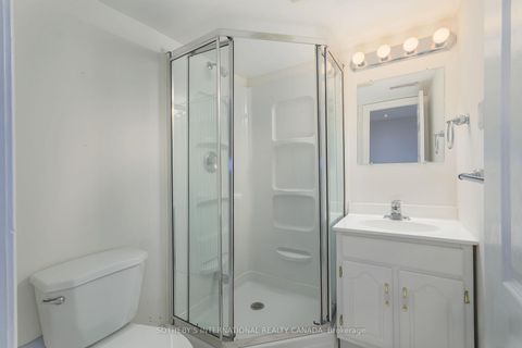 Photo 35 at 184 Veneto Drive, Vaughan Grove, Vaughan