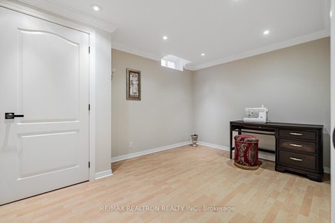 Photo 24 at 17 Abilene Court, Westbrook, Richmond Hill