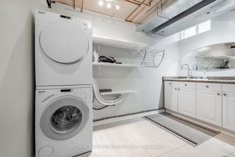 Photo 25 at 17 Abilene Court, Westbrook, Richmond Hill