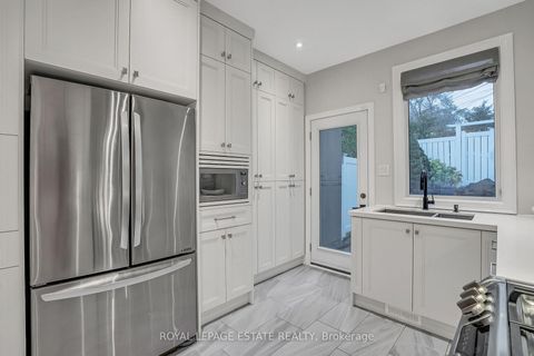 Photo 15 at 180 Withrow Avenue, North Riverdale, Toronto