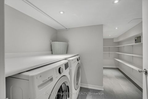 Photo 39 at 180 Withrow Avenue, North Riverdale, Toronto