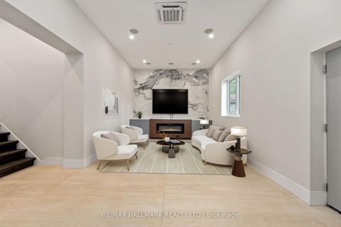 Photo 14 at 21 King High Avenue, Clanton Park, Toronto