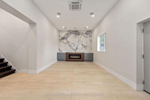 Photo 19 at 21 King High Avenue, Clanton Park, Toronto