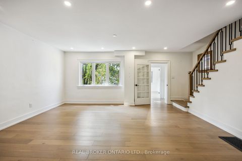 Photo 9 at 658 Davenport Road, Casa Loma, Toronto