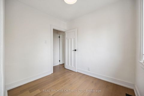 Photo 20 at 658 Davenport Road, Casa Loma, Toronto