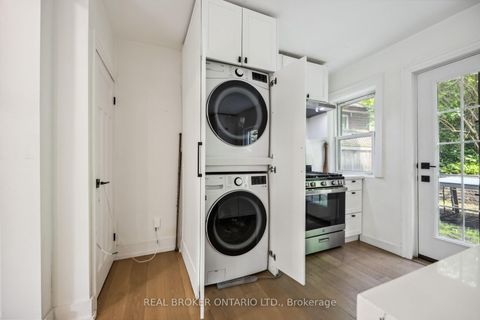 Photo 24 at 658 Davenport Road, Casa Loma, Toronto