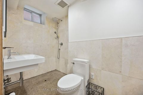 Photo 33 at 658 Davenport Road, Casa Loma, Toronto