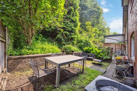 Photo 34 at 658 Davenport Road, Casa Loma, Toronto