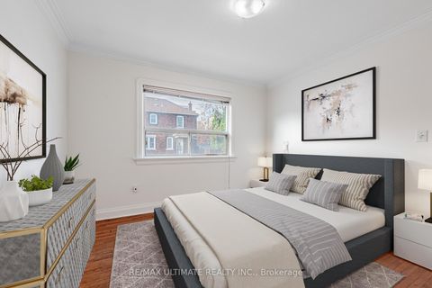 Photo 14 at 42 Carr Street, Chinatown, Toronto