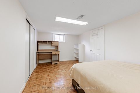 Photo 27 at 42 Carr Street, Chinatown, Toronto