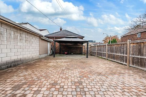 Photo 34 at 42 Carr Street, Chinatown, Toronto