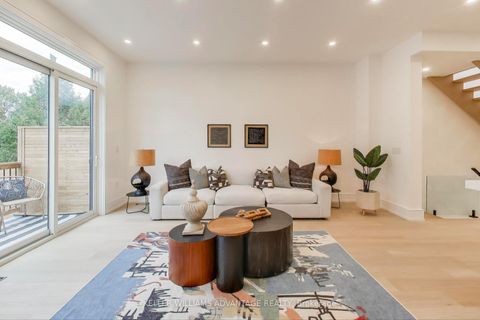 Photo 11 at 102 Yardley Avenue, Parkview, Toronto