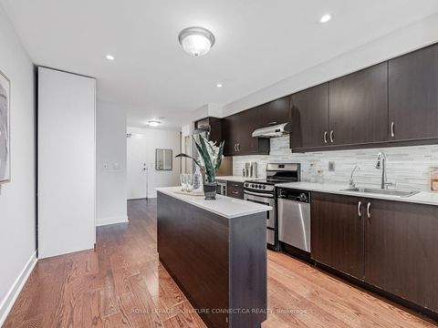 Photo 8 at 407 - 320 Richmond Street E, Moss Park, Toronto