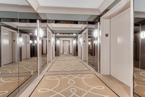 Photo 4 at 504 - 77 Harbour Square, Waterfront Communities C1, Toronto