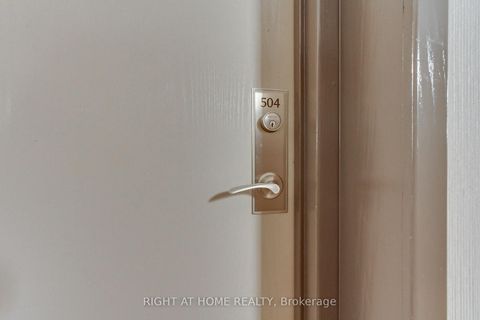 Photo 6 at 504 - 77 Harbour Square, Waterfront Communities C1, Toronto