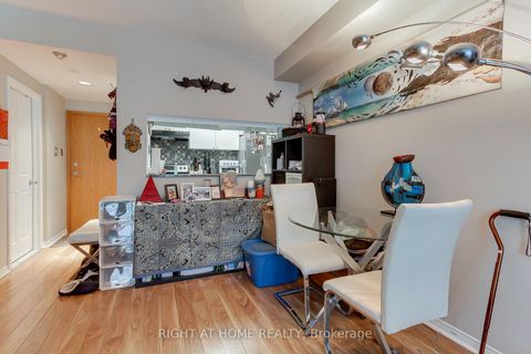 Photo 11 at 504 - 77 Harbour Square, Waterfront Communities C1, Toronto