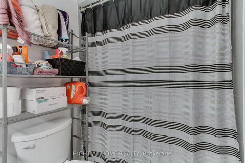 Photo 17 at 504 - 77 Harbour Square, Waterfront Communities C1, Toronto