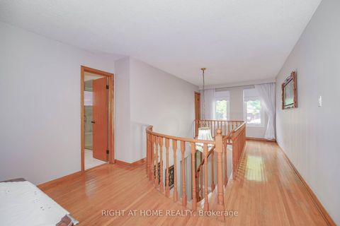 Photo 16 at 2 Lapworth Crescent, Steeles, Toronto