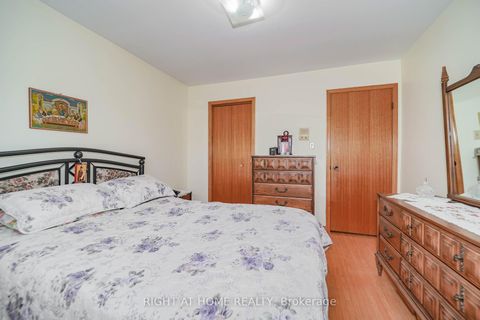 Photo 21 at 2 Lapworth Crescent, Steeles, Toronto