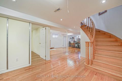 Photo 25 at 2 Lapworth Crescent, Steeles, Toronto