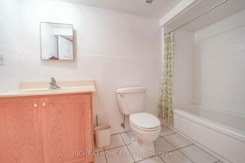 Photo 32 at 2 Lapworth Crescent, Steeles, Toronto