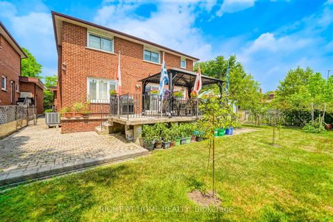 Photo 34 at 2 Lapworth Crescent, Steeles, Toronto