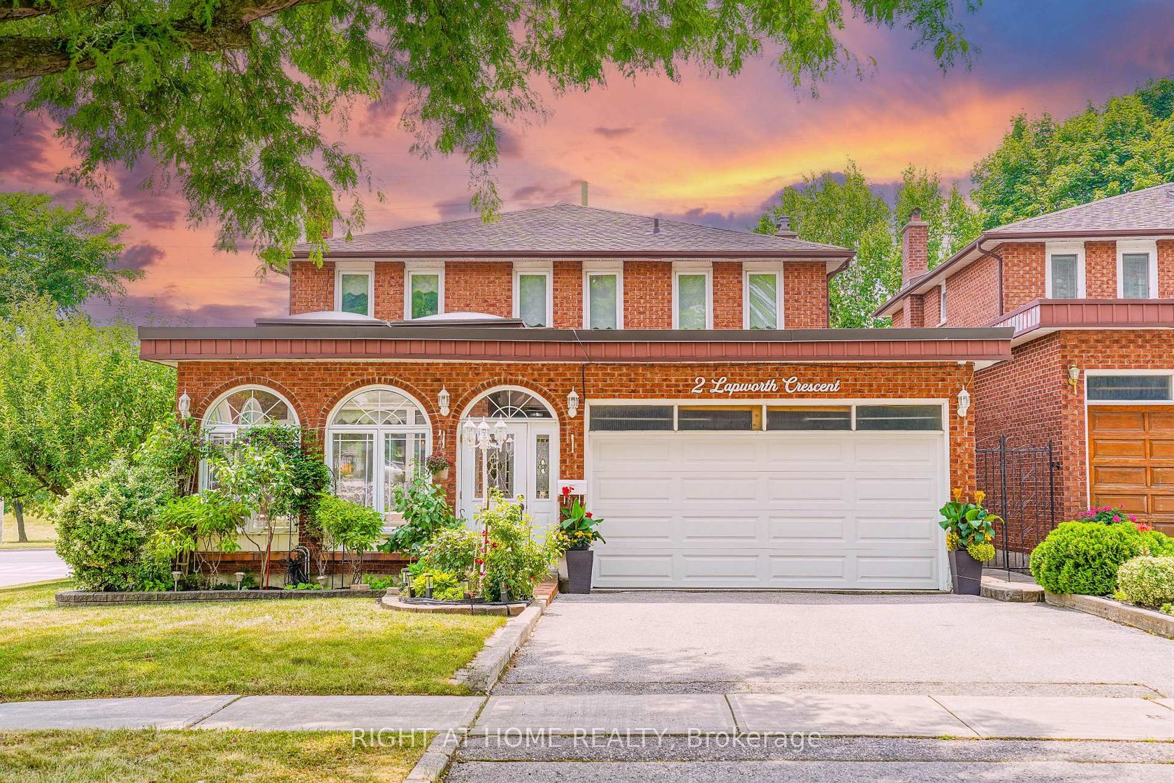 2 Lapworth Crescent, Steeles, Toronto 