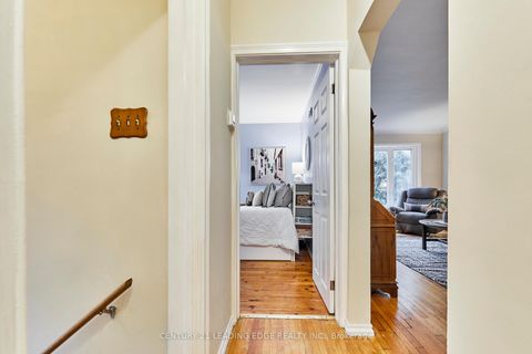 Photo 11 at 5 Harewood Avenue, Cliffcrest, Toronto