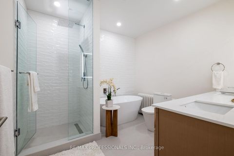 Photo 18 at 636 Runnymede Road, Bloor West Village, Toronto